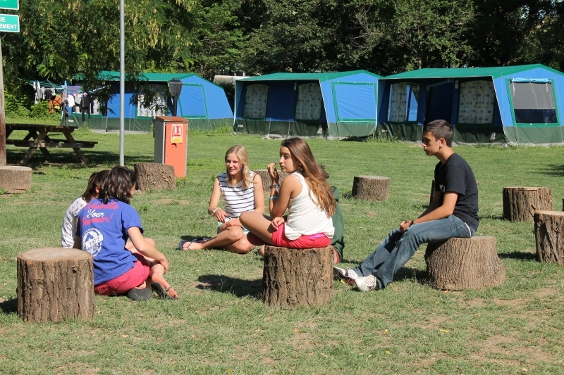 Village Camps International Summer Camp Ard&egrave;che, France 2019-07-26 https://www.villagecamps.com/journals_admin/images/919-28-07-11-2014  (800x533) (2).jpg
